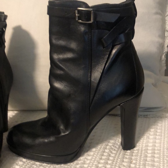Alberto Fermani  Leather Ankle Boots - Picture 4 of 9